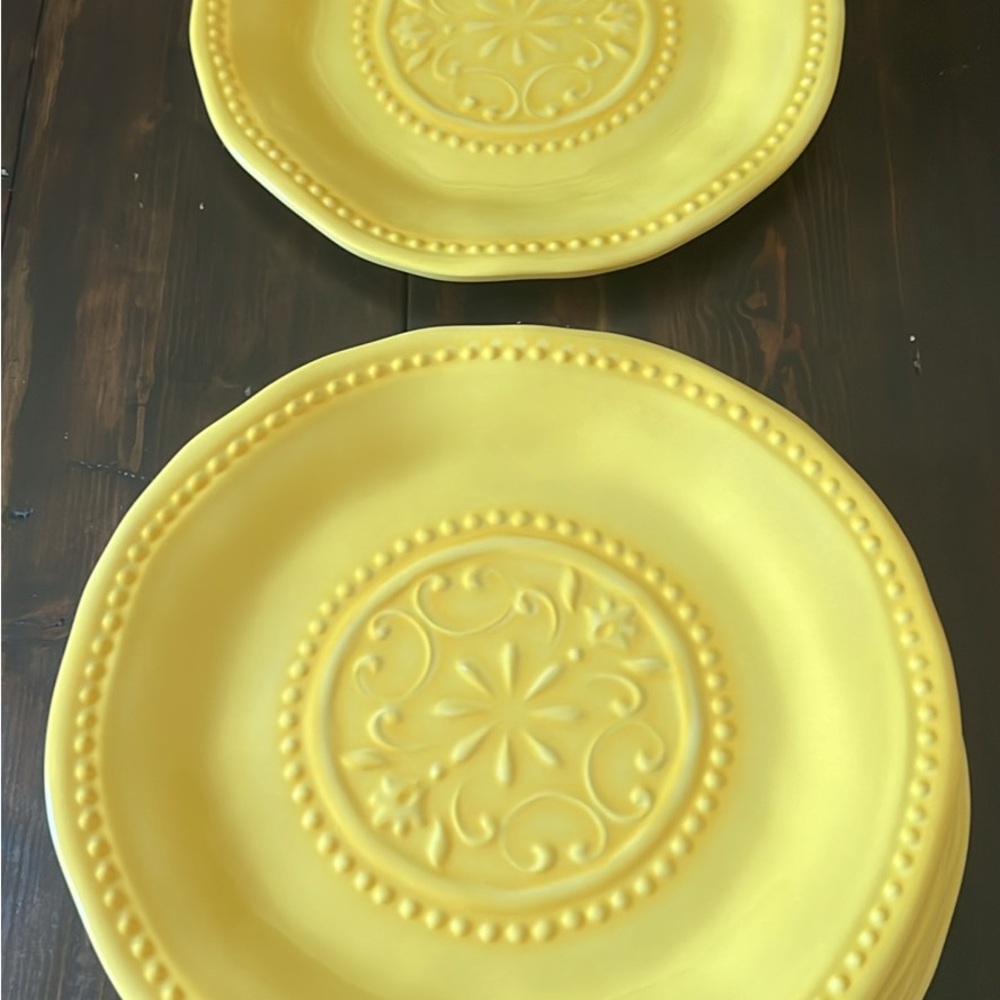 LOWEST PRICE! Yellow Embossed Melamine Dinner Plates (set of 8)